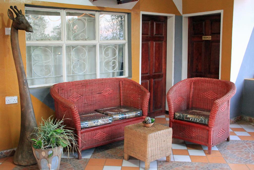 Golden Days Lodge Livingstone Exteriör bild